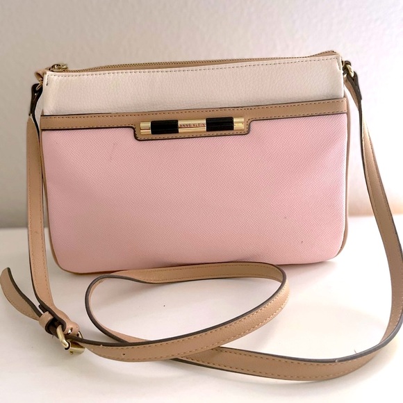 Anne Klein shoulder bag , used but like new no stain no scratches - Picture 1 of 7